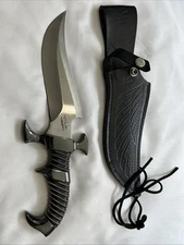 Gill Hibben Bowie Knife The Raven UC700 with Leather Sheath