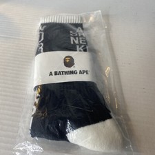 BRAND NEW A BATHING APE BLACK CREW SOCKS BLACK  WHITE