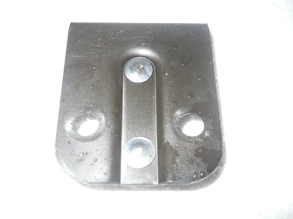 LAND ROVER FREELANDER TAILGATE WEDGE OEM CKT490010 2002 2005 Foto 2 de 3