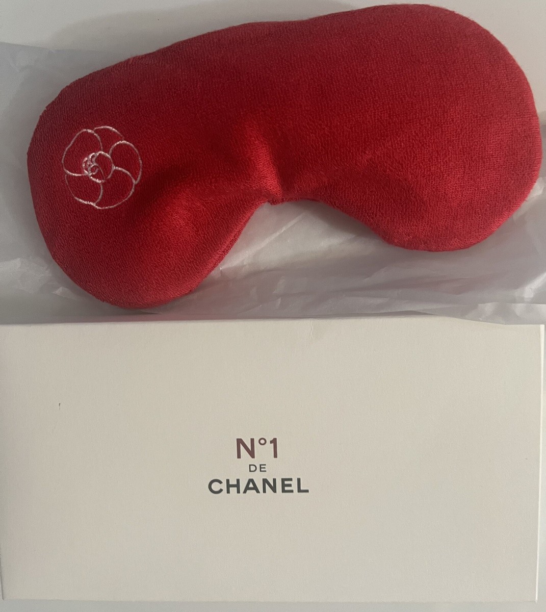 シャネル　N°1 カメリア　イベント　ノベルティ　アイマスク CHANEL No 1 Beaute Red Camelia Eye Mask Pad Cosmetic New | eBay