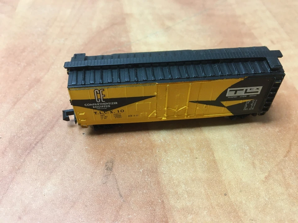 Vintage Bachmann N Scale 5003 41' Steel Reefer Transportation Leasing TLCX 10 - Image 4 of 4