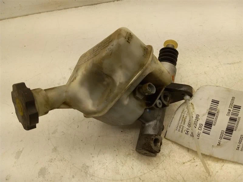 Cilindro maestro de freno 08-11 Chevrolet HHR 20812023 Foto 2 de 4