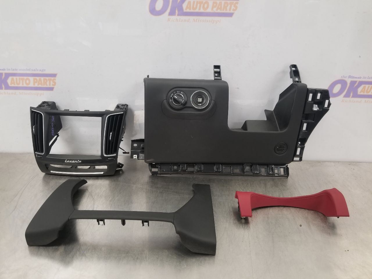 Maserati Levante Dash trim bezels Set