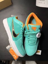 Preços baixos em Nike Undefeated x Kobe 4 Protro Hyper Jade | eBay