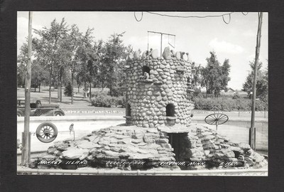 Virginia Minnesota MN 1940s RPPC Municipal - Olcott Park, Monkey Island, Monkeys