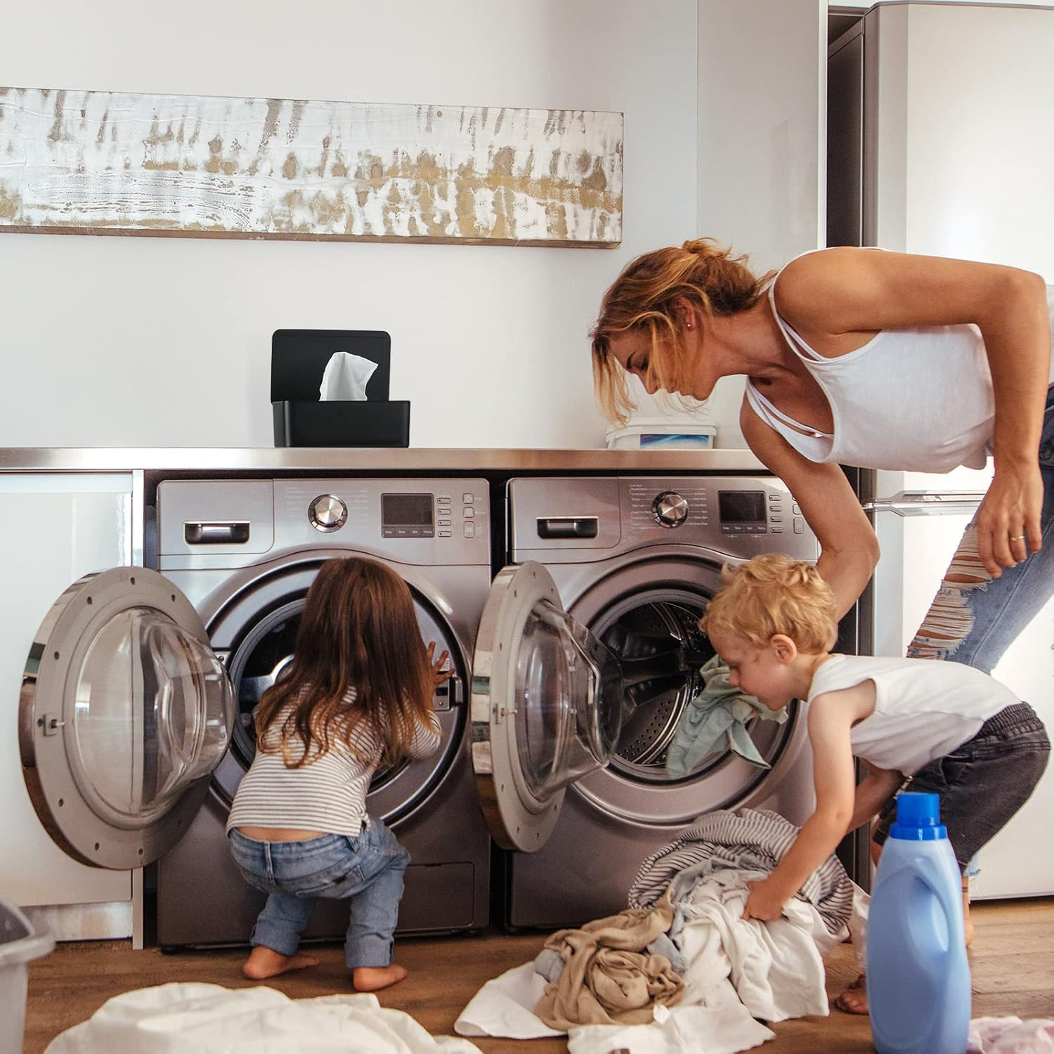 Dryer Sheet Holder with Hinged Lid,Plastic Dryer Sheet Dispenser Container Stora