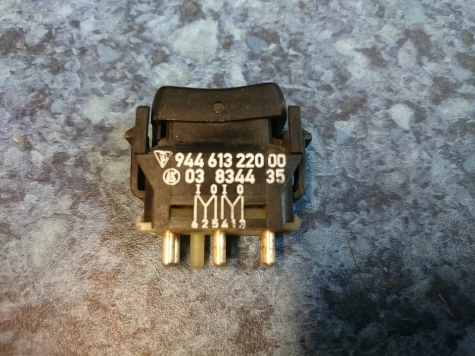 Porsche 944 968 (1986-1995) Mirror Swap Switch 94461322000 Stock2 - Image 2 of 3