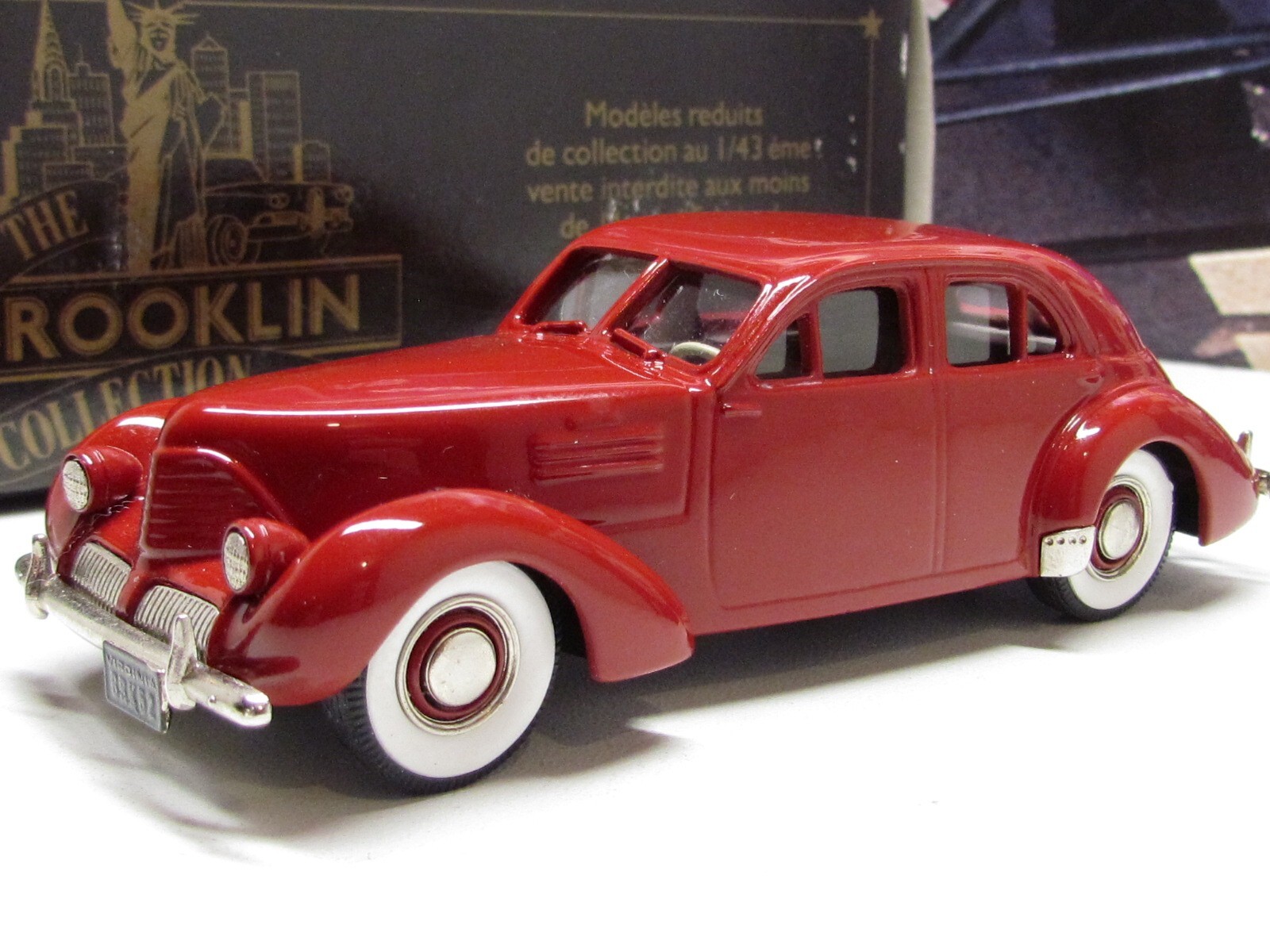 Brooklin Models 1/43 - Hupmobile Model 115R Skylark Custom Touring Sedan 1941 - Superbe état