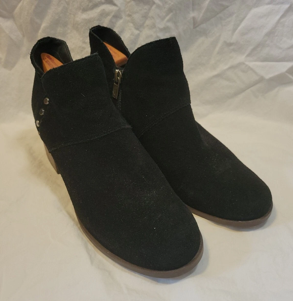 Stivaletti Koolaburra UGG Sofiya 9M Donna Nero Scamosciato Borchie 1096440