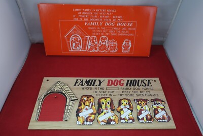 VINTAGE NOVELTY WOODEN PLAQUE - TAIWAN - FAMILY DOG HOUSE - NEW OLD STOCK - MINT