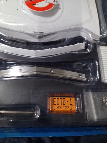 EAGLEMOSS FANHOME BUILD THE GHOSTBUSTERS ECTO-1 MODEL CAR ASSEMBLY STAGE #01 - Picture 4 of 24