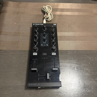 Native Instruments Traktor Kontrol Z1 DJ Mixer Controller  W/  TESTED WORKS