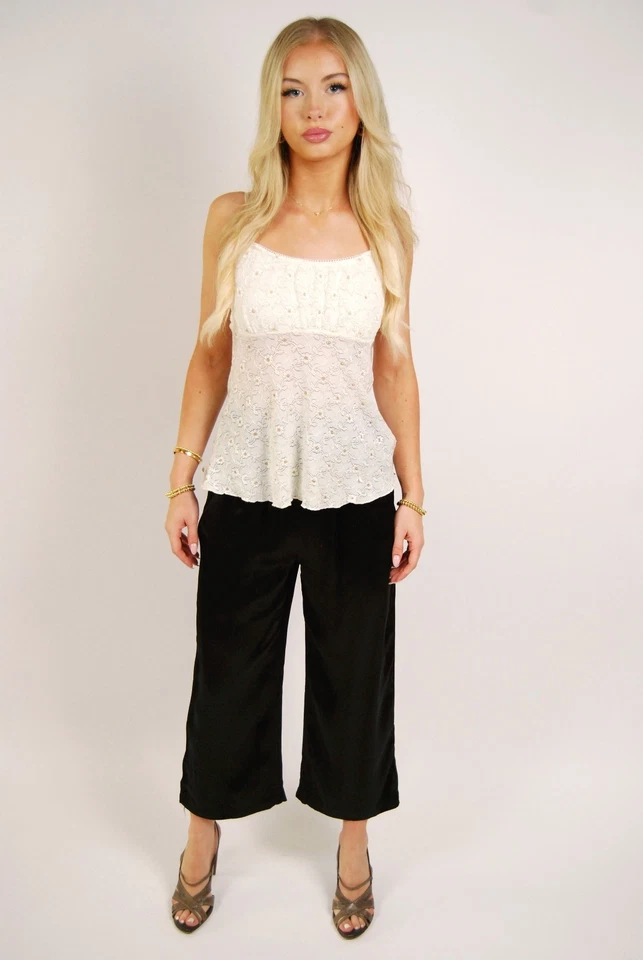 Regata Vintage Y2K Bordada (M) Renda Branca Ouro Brilhante Média Cami Transparente - Imagem 4 de 4