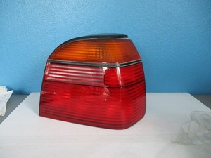 Rücklicht rechts VW Golf III SWF Rückleuchte Heckleuchte 1H6945112D (Heck76)