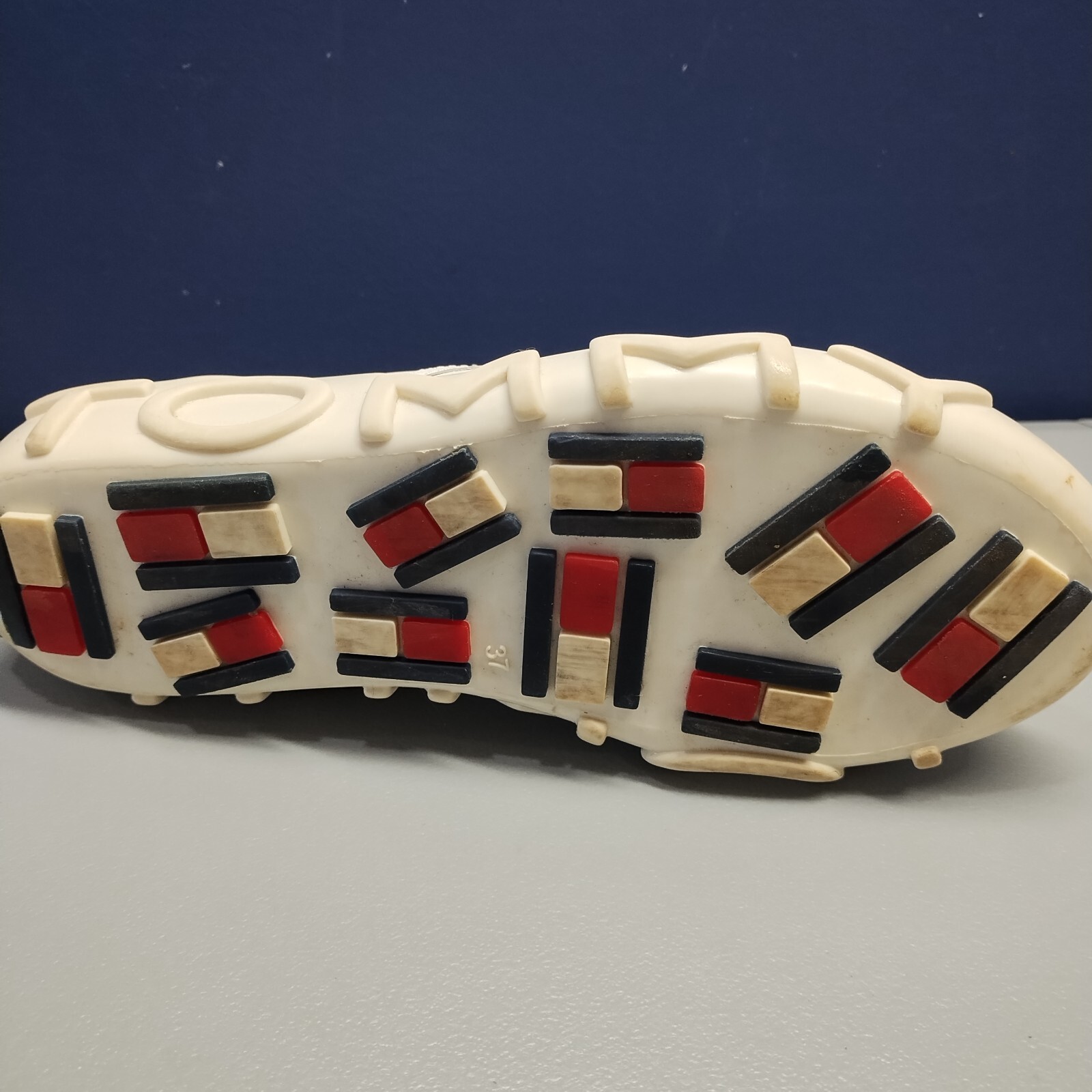 Tommy Hilfiger Gigi Haded Sneakers Womens Sz 6.5 White Round Toe Comfort Lace Up thumbnail 11