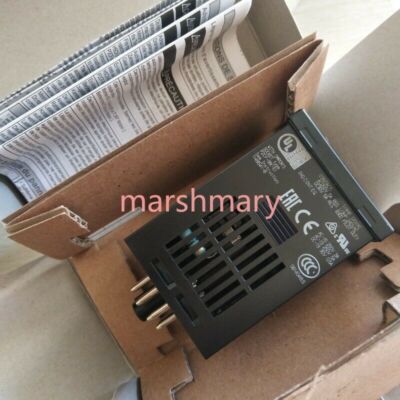 Omron H5CXL8NAC100240 Minuteur numérique, 0,001 sec - 9999 h, 100-240 VAC, 5 A