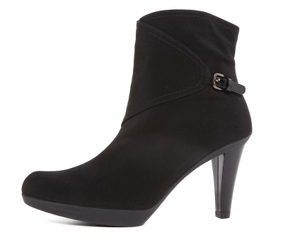 Stuart Weitzman Z11112* Gorgeous Gore Tex Buckled Side Bootie Black Size 6.5M