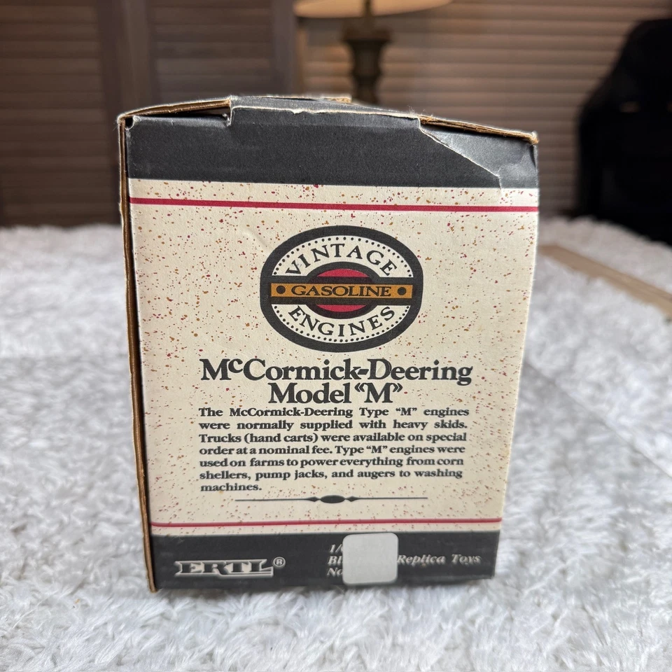 ERTL 1991 McCormick Deering Model M Vintage Gasoline Engine 1/6 Scale Replica - Image 4 of 4