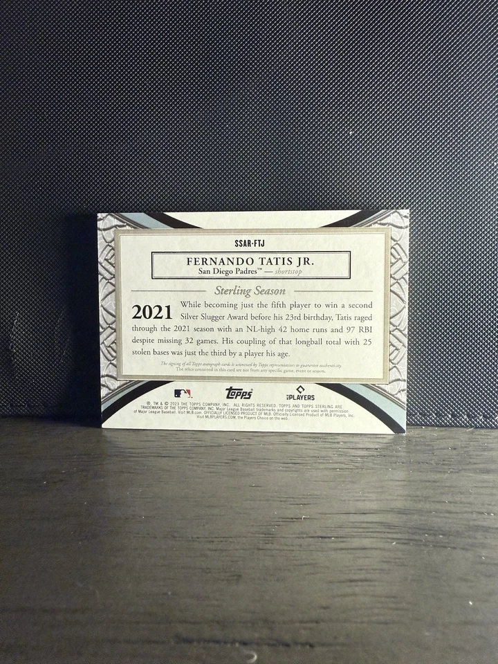 Parche doble camuflaje Topps Sterling Fernando Tatis 2023 firma automática 20/25 Foto 3 de 3