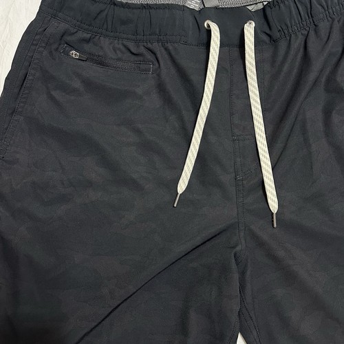 Vuori Men's XL Banks Shorts Black Camo 7" Inseam Unlined V330 Zip Pocket Workout - Picture 4 of 10
