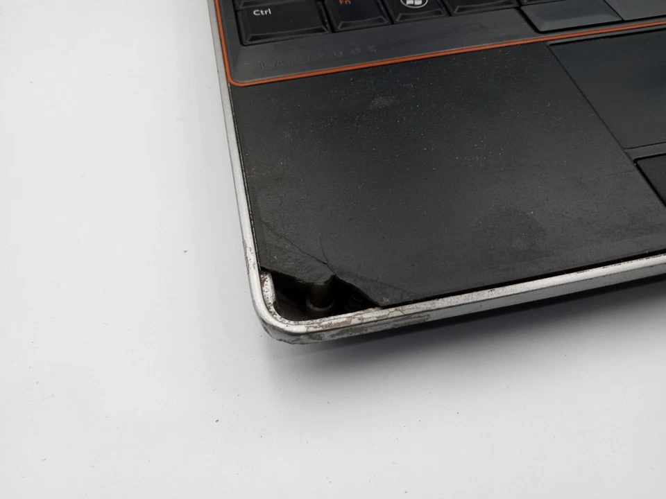 Dell Latitude E6520 15" Laptop Intel Core i7 4GB 500GB Win7 NVS 4200M -READ -RR - Image 3 of 4