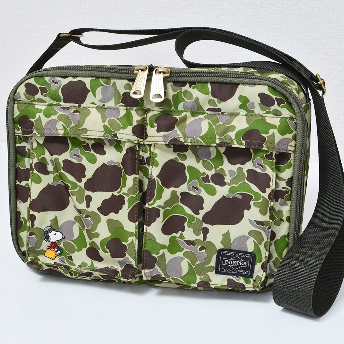 YOSHIDA COMPANY JOE PORTER SHOULDER BAG CAMO Peanuts Snoopy