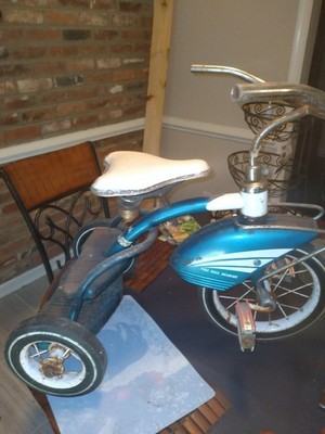 VINTAGE TURQUOISE TROXEL TRICYCLE (Ready to Ride!!)