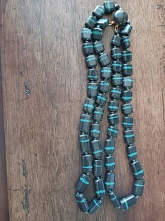 lot de colliers anciens