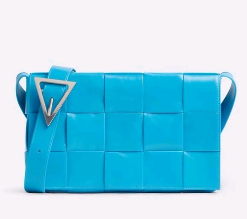 Bottega Veneta - Intrecciato Crossbody Bag Leather Cassette Bag /Blue Authentic 
