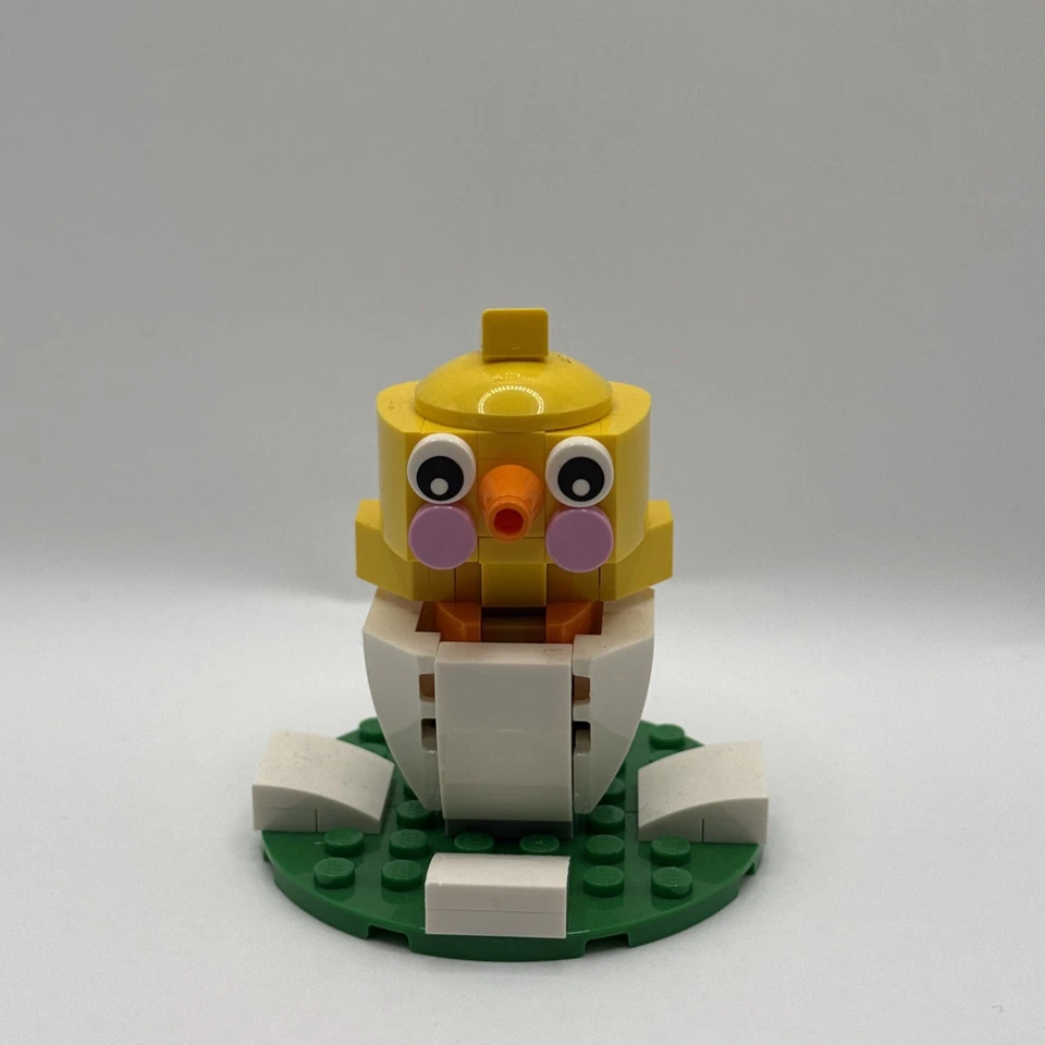 LEGO 30579 Easter Chick Egg, photo 1 of 4