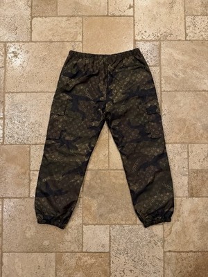 パンツ supreme camo nylon pants Louis Vuitton x Supreme Monogram Camo Nylon Jogger Pants | eBay