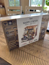 Rolife Happy Corner Nancy's Bake Shop Diorama 3D wooden Puzzle Kit  DG143
