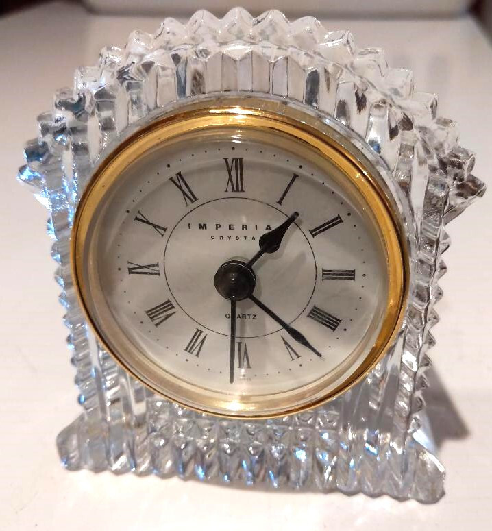 Used Imperial Quartz Crystal Desk Clock, takes UM-5 battery (not included)