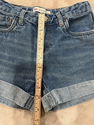 Levi's Girlfriend Shorty Short Denim Cuffed Jean Shorts Girls 12 Reg - Picture 5 of 8