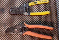 WIRE STRIPPERS 2 PCS. USED