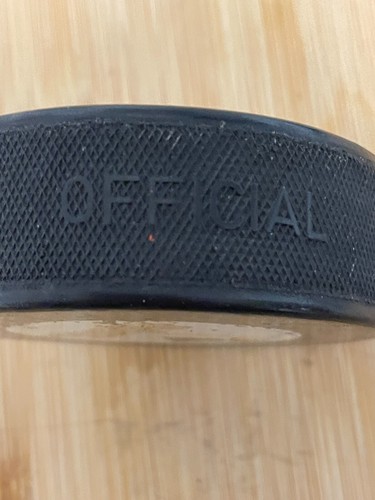 NHL Pittsburgh Penguins Inglasco Puck OFFICIAL GAME USED vintage CIVIC ARENA - Picture 6 of 8