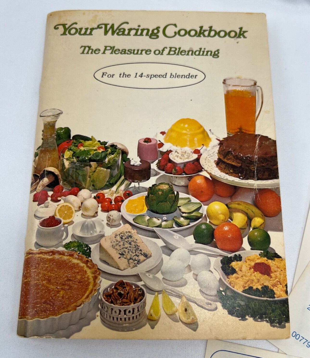 The Pleasure Of Blending Waring 14-Speed Blender Cookbook w/