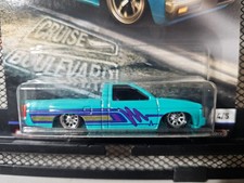 Hot Wheels Premium Car Culture Cruise Boulevard Custom 93 Nissan Hardbody D21