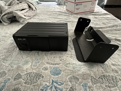 ISUZU OASIS / HONDA PASSPORT / ACURA SLX OEM 6 DISC CD CHANGER W/ BRACKET