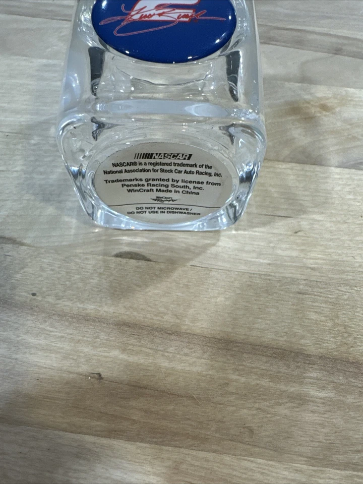 Kurt Busch Penske #2 Vaso de chupito NASCAR Square Foto 2 de 2