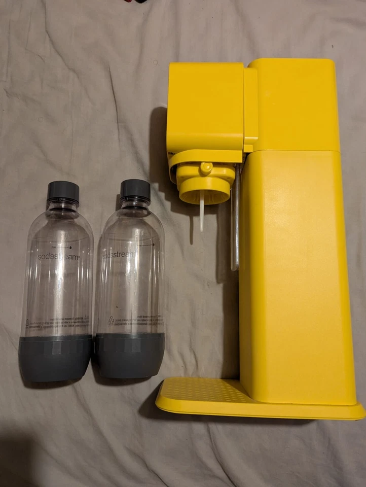 RARE SodaStream Play Sparkling Water Maker Yellow designer 2 bottles 1 canister - Image 1 of 4