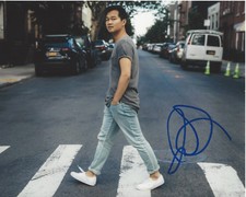 HUMORIST JONNY SUN SIGNED ALIEBN 8X10 PHOTO w/COA AUTHOR ILLUSTRATOR PROOF