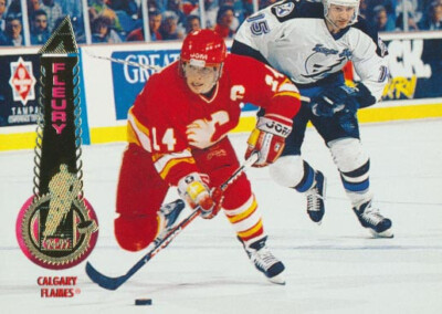 1994-95 Pinnacle #38 THEOREN FLEURY - Calgary Flames