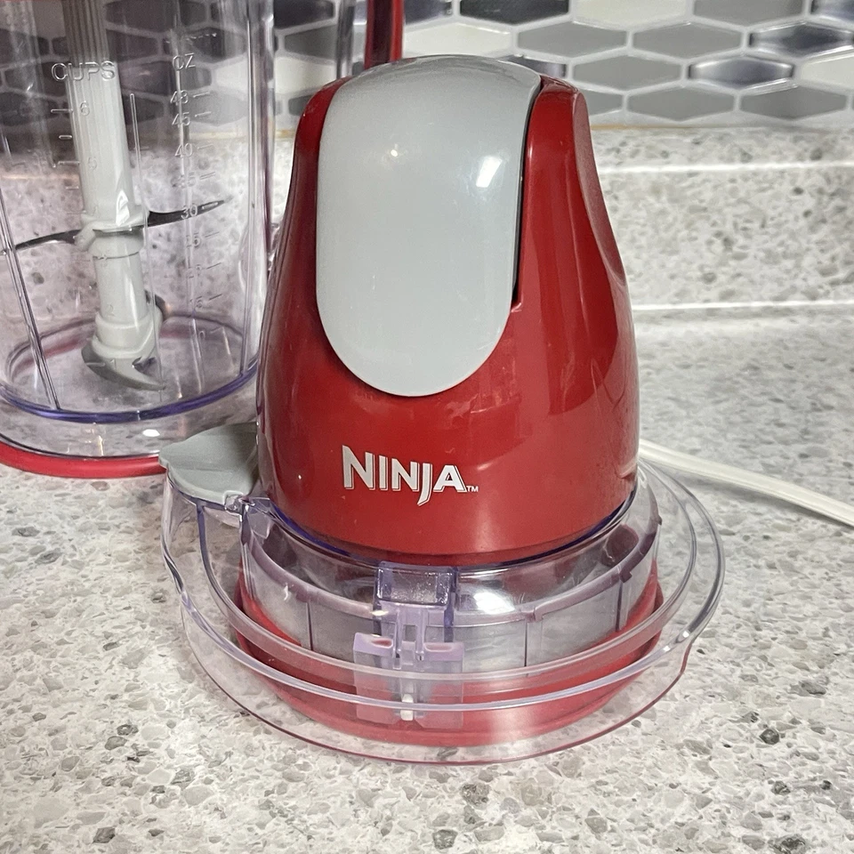 Ninja Master Prep Procesador de Alimentos Rojo Set Licuadora Picadora QB1007QCN30 25F053 Foto 3 de 4