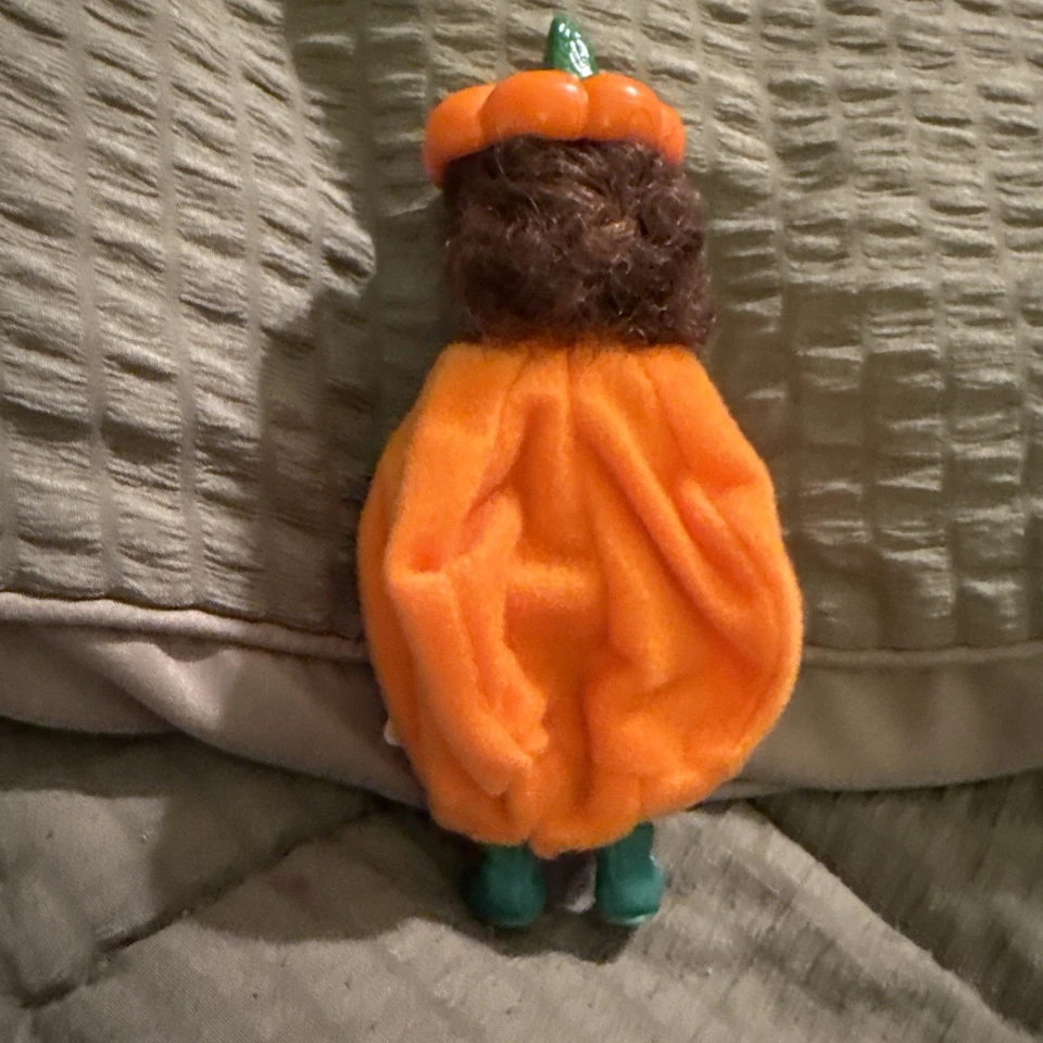 Madame Alexander Doll In A Halloween Pumpkin Costume With Tags - Image 4 of 4