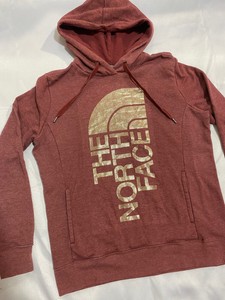 womens burgundy north face hoodie