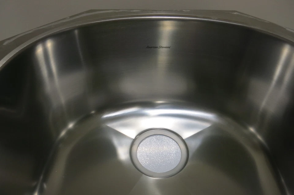 Fregadero American Standard en forma de D enrollado inferior bajo montaje nuevo con caja dañada Foto 3 de 3