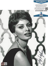 SOPHIA LOREN SIGNED 8x10 PHOTO ITALIAN SEXY ACTRESS C MODEL BECKETT COA BAS