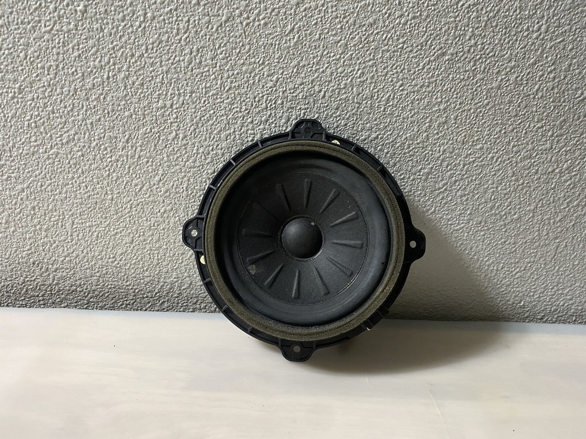 2016-2018 HYUNDAI TUCSON REAR LEFT DRIVER SIDE DOOR AUDIO RADIO