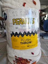 Peanuts Plush Fall Throw 5ftX6ft